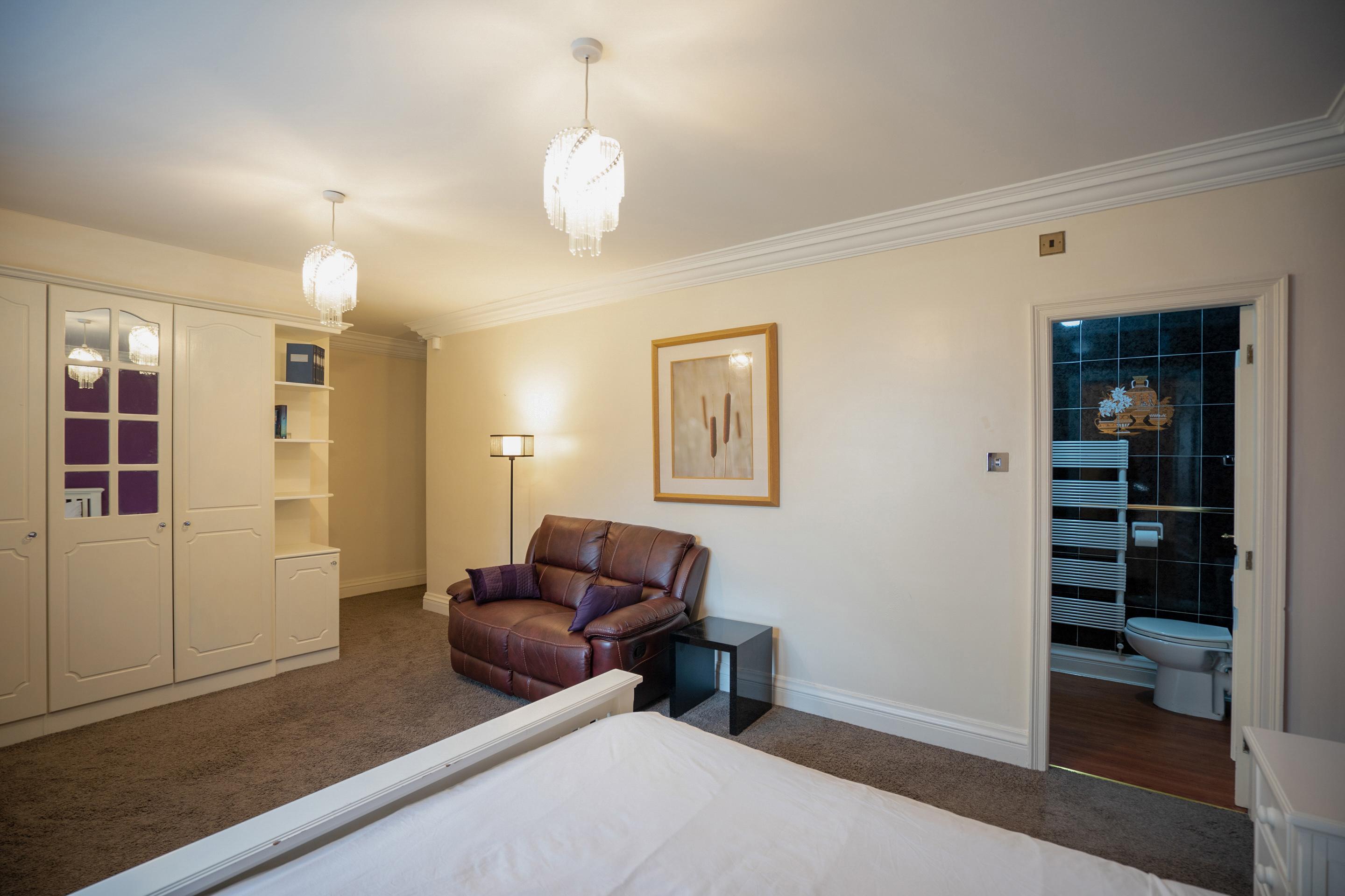 Oyo Oakcroft Guest House Manchester Airport Ringway Dış mekan fotoğraf