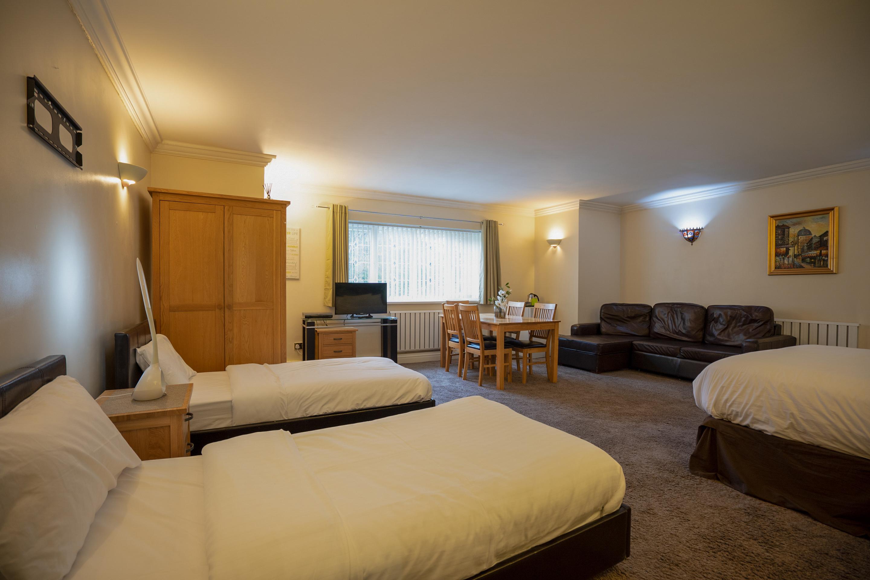 Oyo Oakcroft Guest House Manchester Airport Ringway Dış mekan fotoğraf