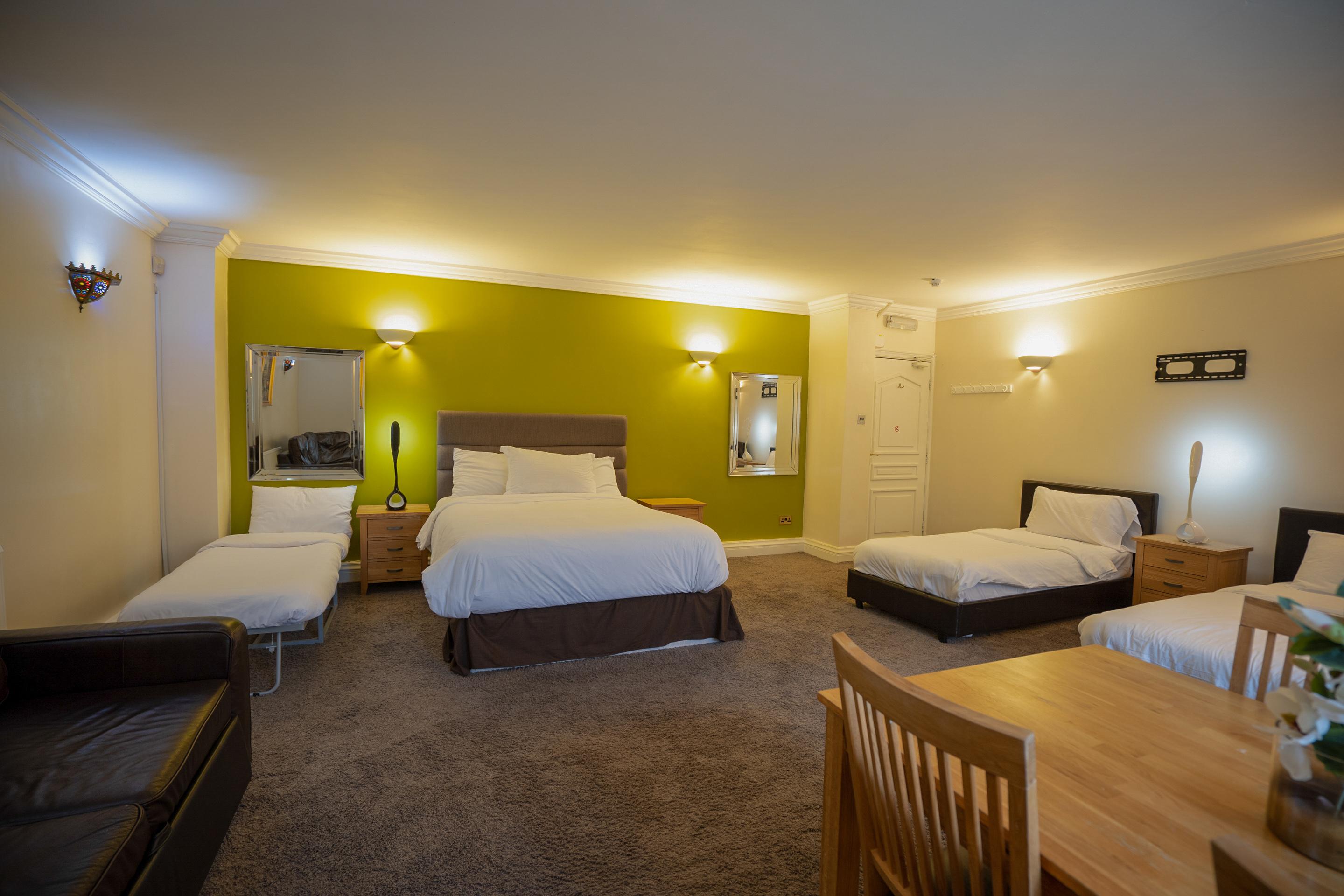 Oyo Oakcroft Guest House Manchester Airport Ringway Dış mekan fotoğraf