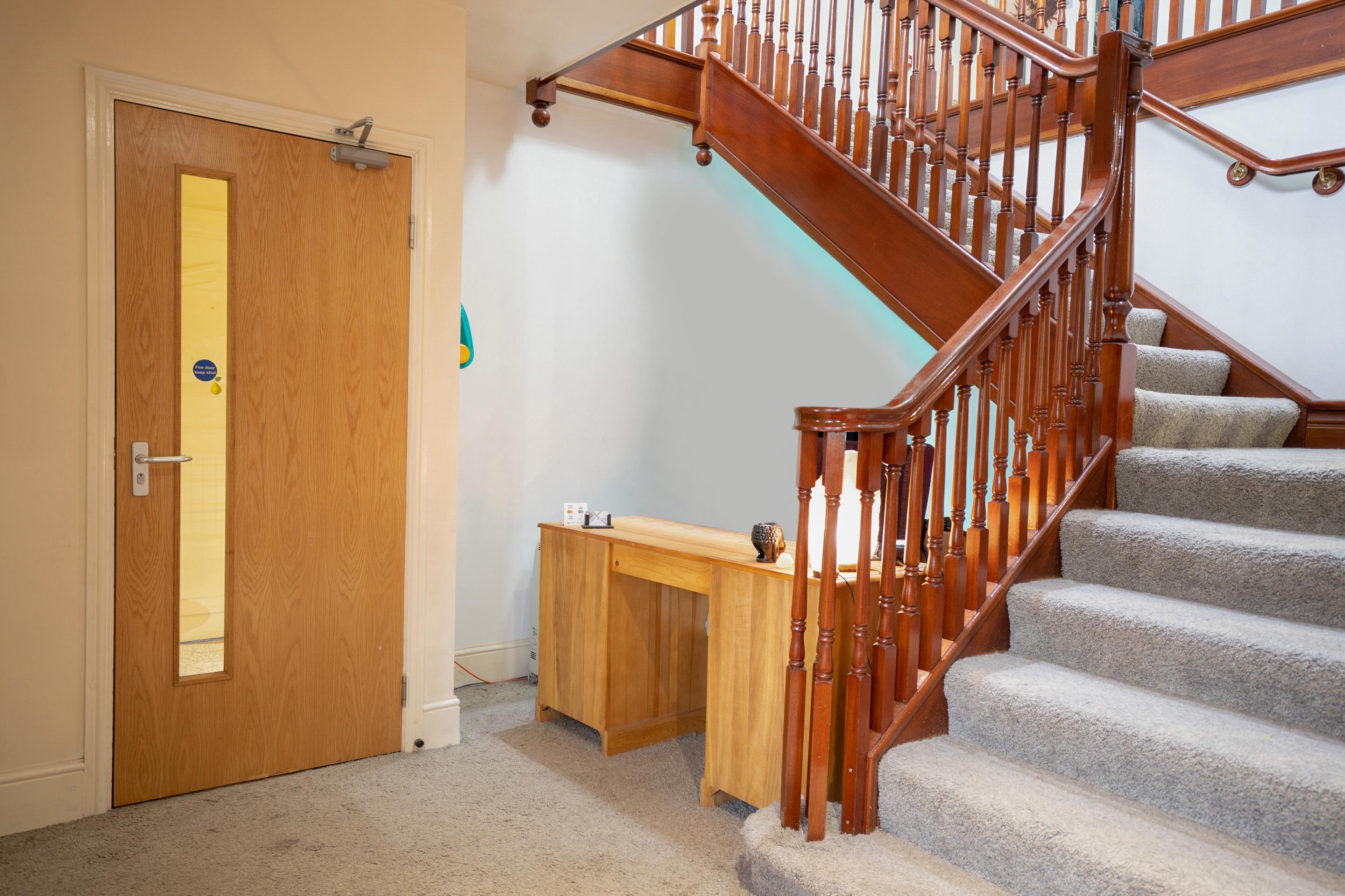 Oyo Oakcroft Guest House Manchester Airport Ringway Dış mekan fotoğraf