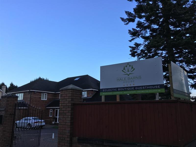 Oyo Oakcroft Guest House Manchester Airport Ringway Dış mekan fotoğraf