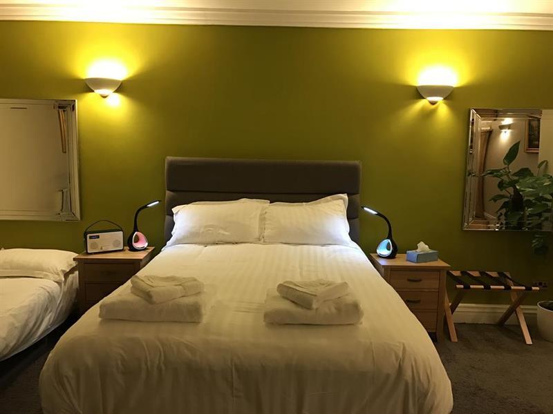 Oyo Oakcroft Guest House Manchester Airport Ringway Dış mekan fotoğraf